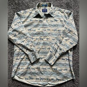 Pendleton size medium pearl snap men’s shirt
